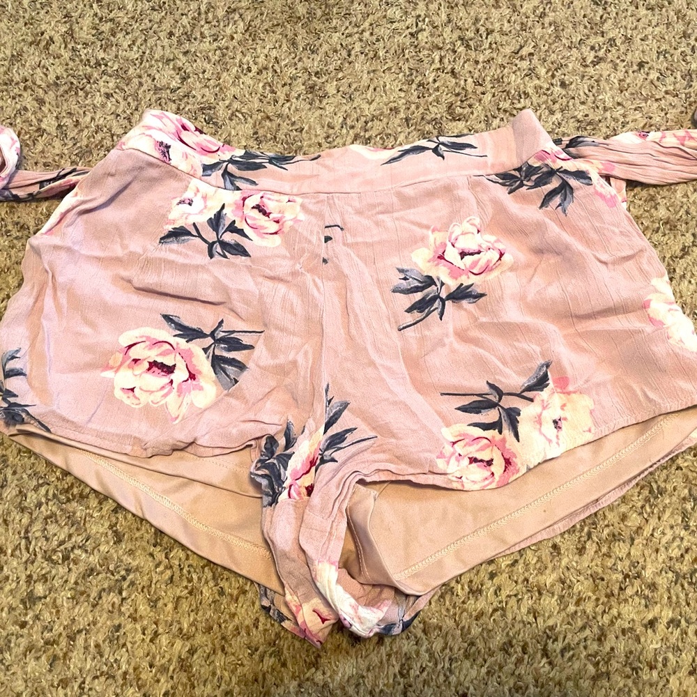 Floral Flowy Shorts
